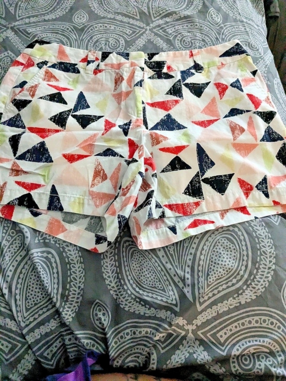 LOFT Geometric High Waist Shorts in White & Black Size 8